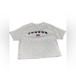 ✨‎ 5/$30 ✨ Gray London Graphic T-Shirt